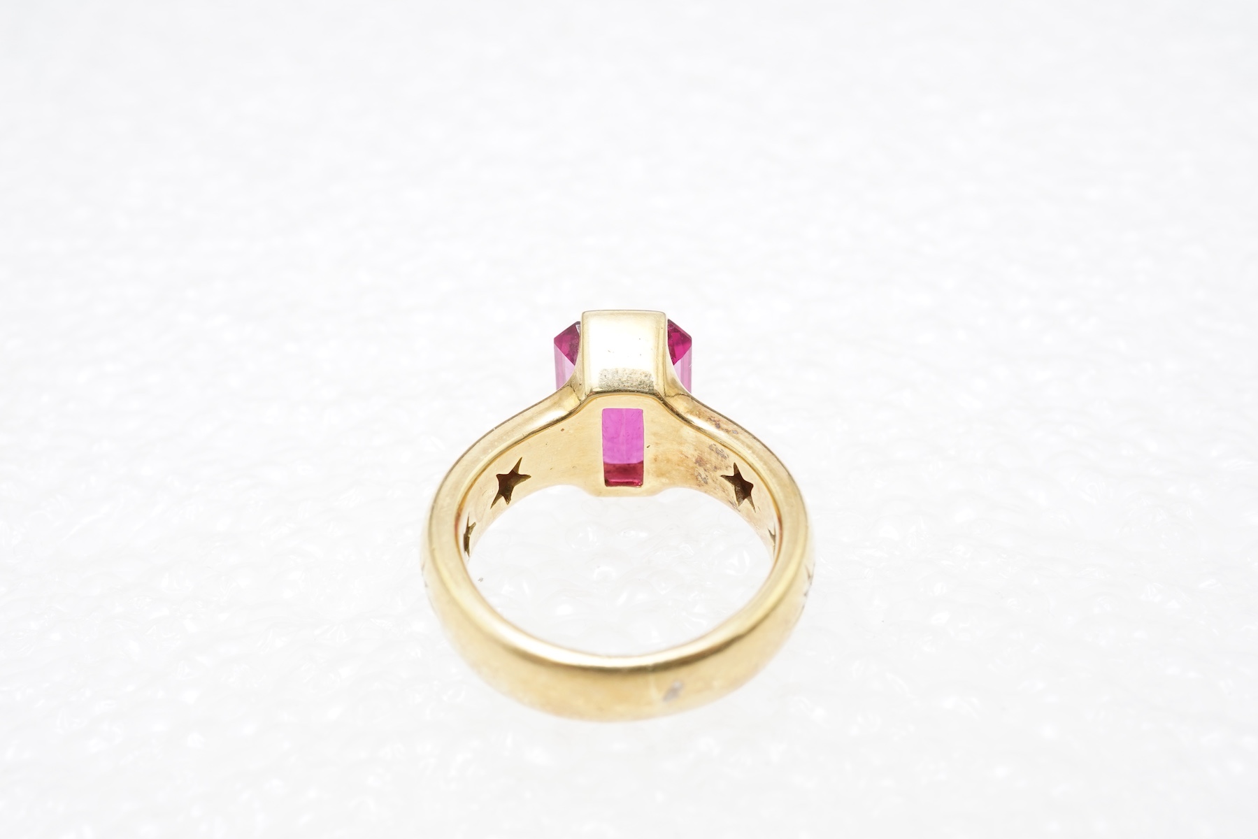 A rubellite tourmaline and diamond ring